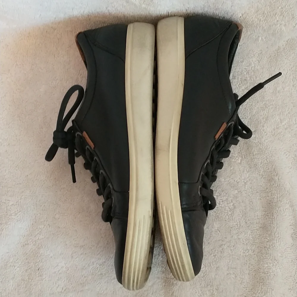 Ecco‎ Black Leather Sneaker Size Women's 7 Wide